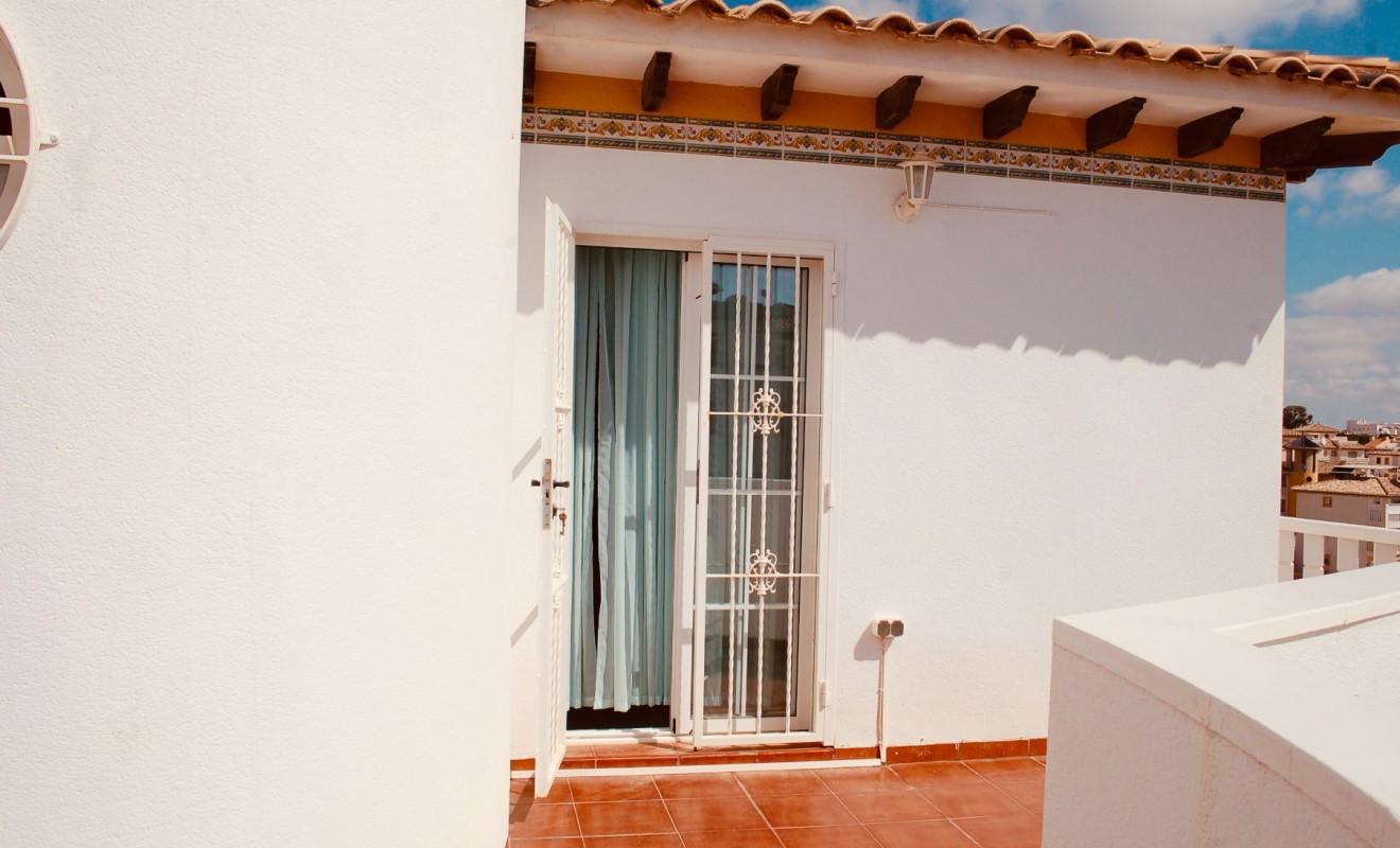 Sale - Villa - Orihuela Costa - Cabo Roig