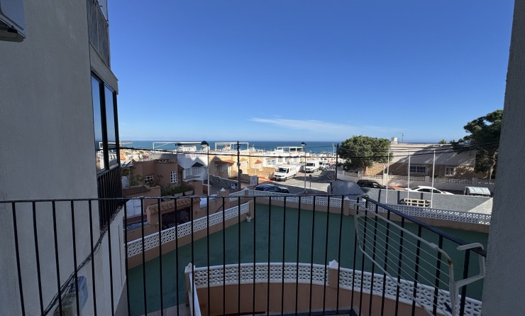 Apartamento - Revente - Torrevieja - La Mata