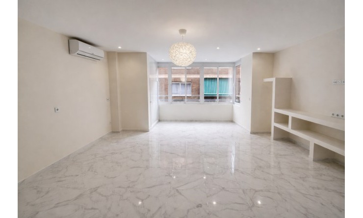 Apartamento - Revente - Torrevieja - Muelle Pesquero