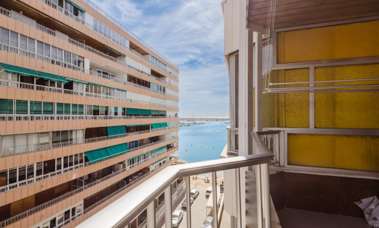 Apartamento - Sale - Torrevieja - Playa del Acequión
