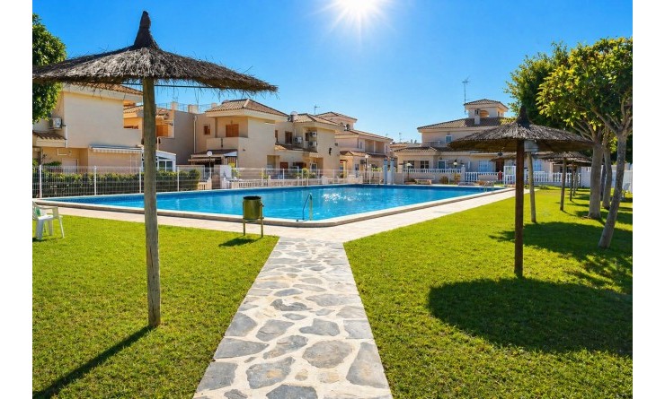 Apartamento - Wederverkoop - Orihuela Costa - Playa Flamenca