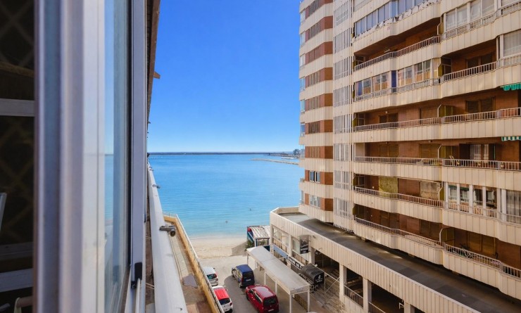 Apartamento - Wederverkoop - Torrevieja - Playa del Acequión