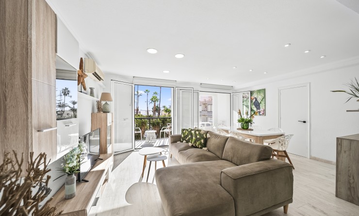 Apartamento - Wederverkoop - Torrevieja - Puerto