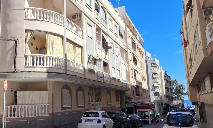 Apartment / Duplex - Sale - Torrevieja - Playa de los Locos