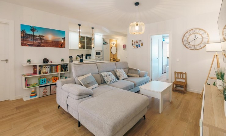 Apartment / flat - Sale - Albir - center