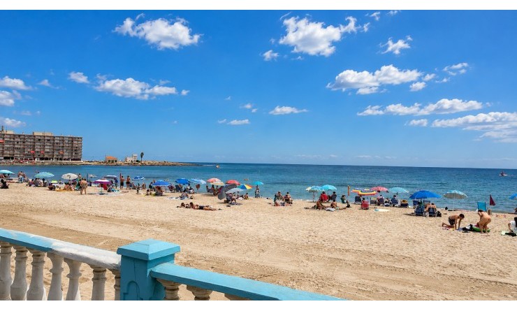 Apartment / flat - Sale - Torrevieja - Playa de los Locos
