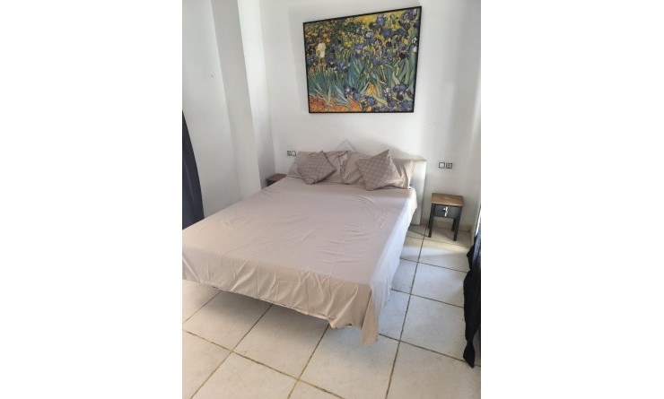 Apartment / flat - Wederverkoop - Finestrat - Cala de Finestrat