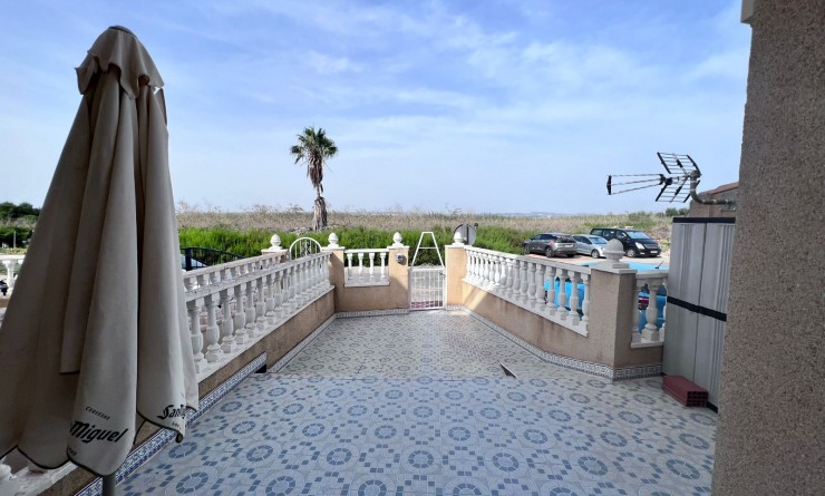 Apartment - Ground Floor - Wederverkoop - Torrevieja - El limonar