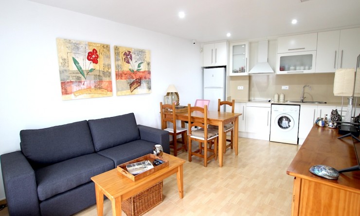 Apartment - Sale - Los Palacios - Los Palacios