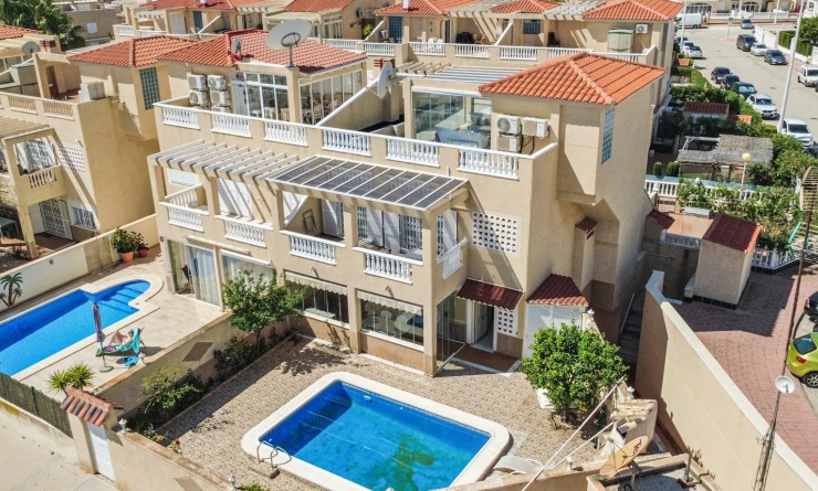 Apartment - Sale - Orihuela Costa - Playa Flamenca