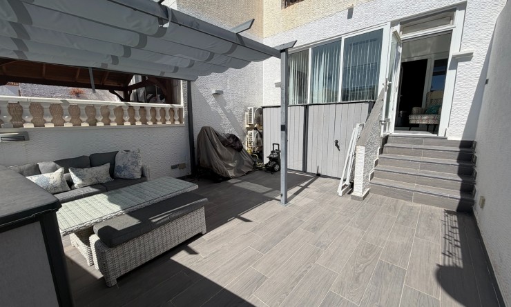 Apartment - Sale - Orihuela - Entre Naranjos Vistabella
