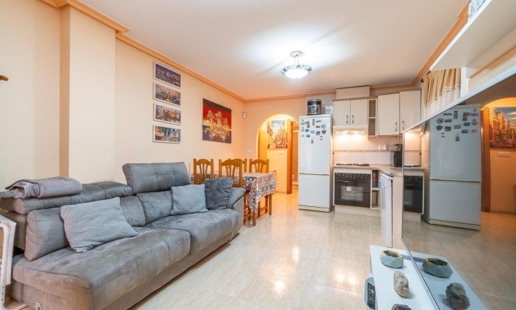 Apartment - Sale - Torrevieja - Estacion de autobuses