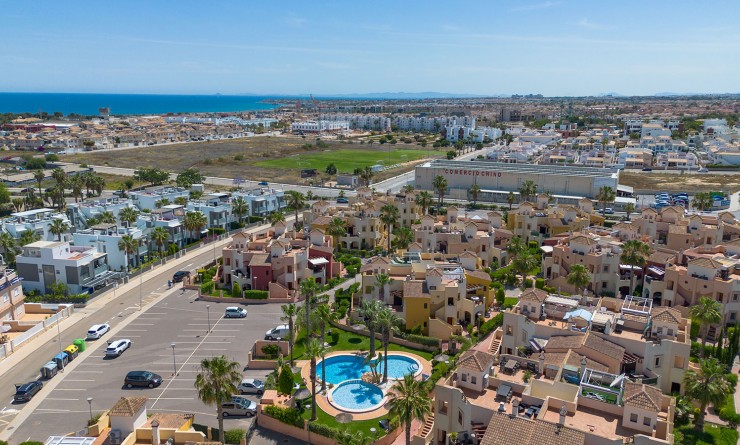 Apartment - Sale - Torrevieja - Los altos