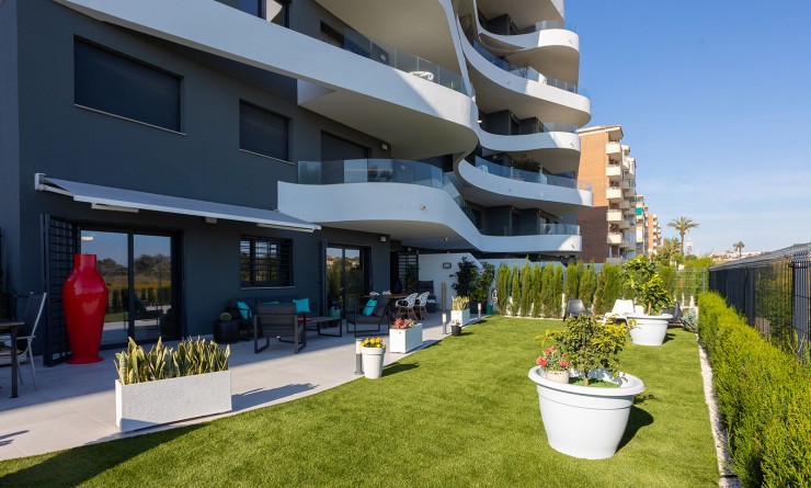 Apartment - Sale - Torrevieja - Rocio del mar