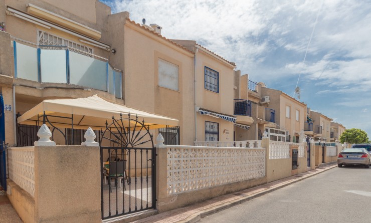 Apartment - Sale - Torrevieja - San Luis