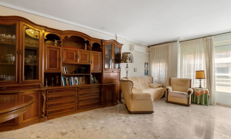 Apartment - Sale - Torrevieja - torrevieja