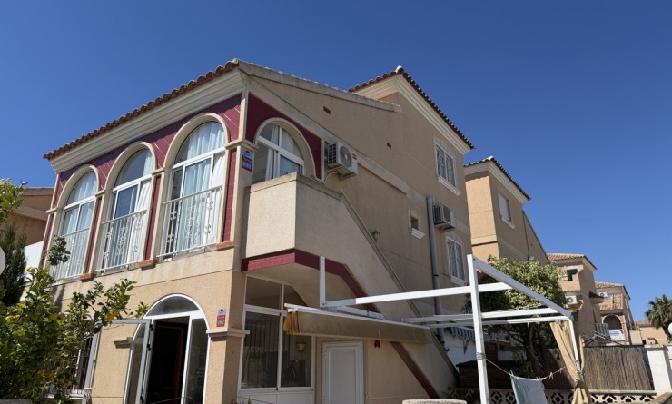 Appartement - Wederverkoop - La Zenia - La Zenia