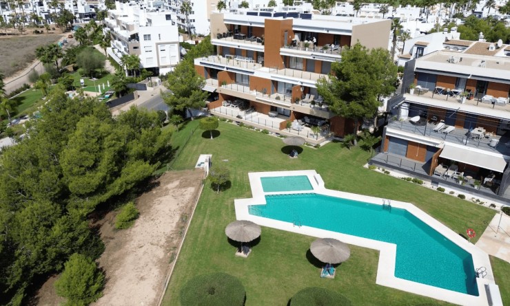 Appartement - Wederverkoop - Orihuela Costa - Villamartín