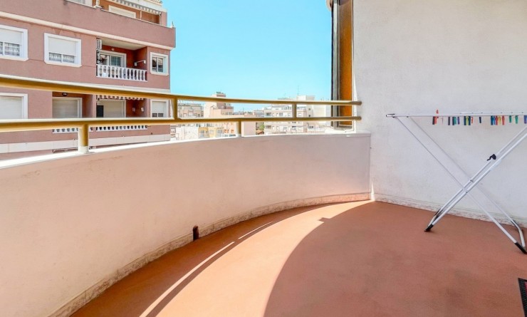 Appartement - Wederverkoop - Torrevieja - El Acequión - Los Náufragos