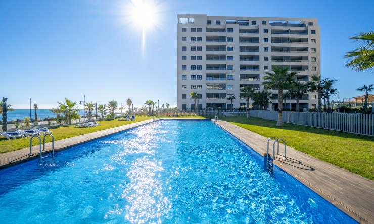 Appartement - Wederverkoop - Torrevieja - Punta prima