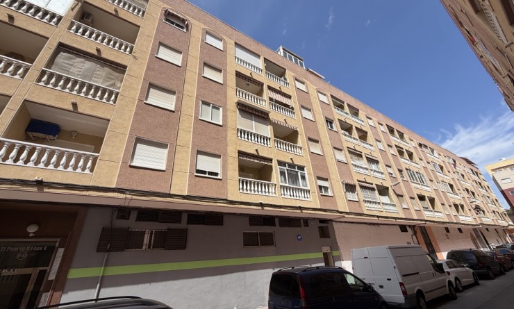 Appartement - Wederverkoop - Torrevieja - torrevieja
