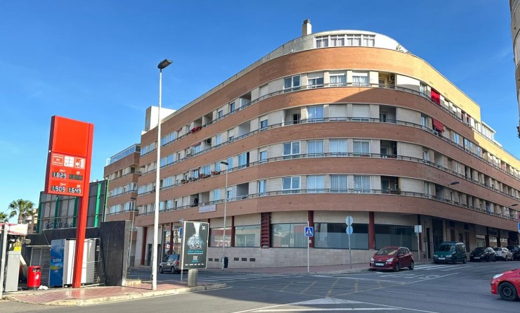 Appartement - Wederverkoop - Torrevieja - torrevieja