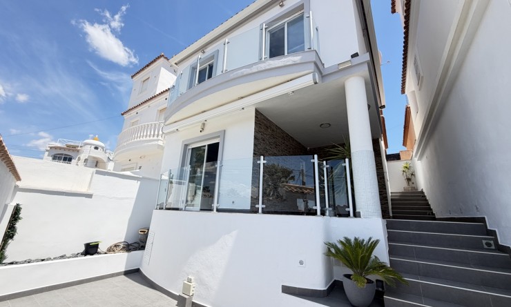 Appartement - Wederverkoop - Villamartín - Villamartín