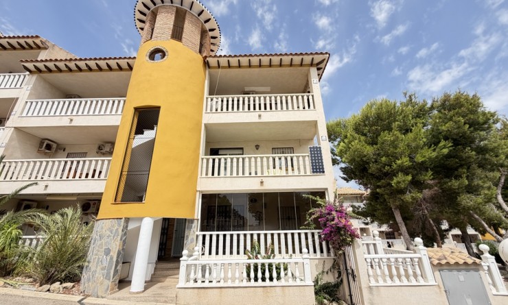 Appartement - Wederverkoop - Villamartín - Villamartín