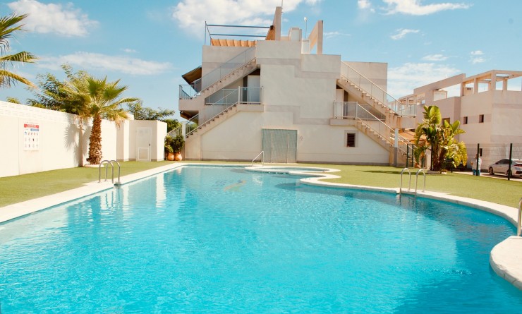 Bungalow - Sale - Pilar de la Horadada - 