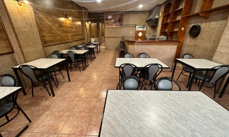 Business premises - Wederverkoop - Torrevieja - Torrevieja