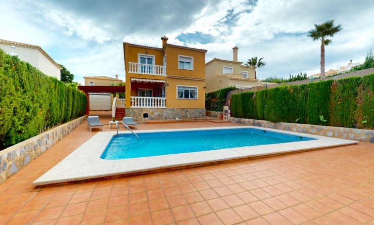 Chalet independiente - Sale - La Nucía - La Nucía