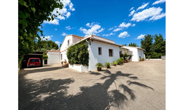Chalet independiente - Sale - Pedreguer - Pedreguer