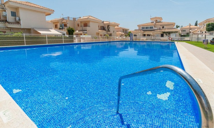 Chalet - Sale - Orihuela Costa - Playa Flamenca