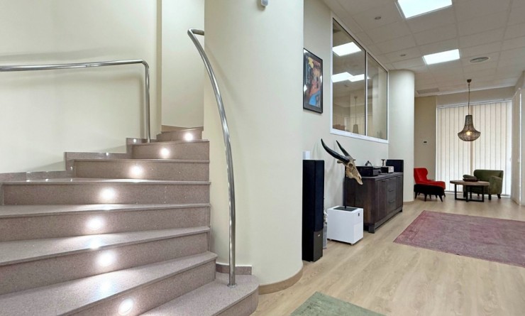 Commercial - Sale - Torrevieja - Torrevieja