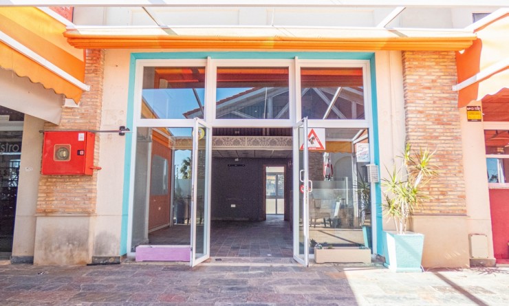Commercieel - Wederverkoop - La Finca Golf - Algorfa