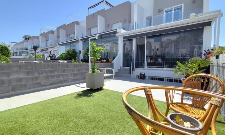 Corner townhouse - Sale - Torrevieja - torrevieja