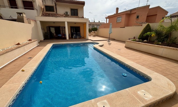 Detached House / Villa - Revente - Torrevieja Centro - Torrevieja