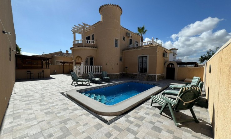 Detached House / Villa - Sale - Benijófar - Atalaya Park