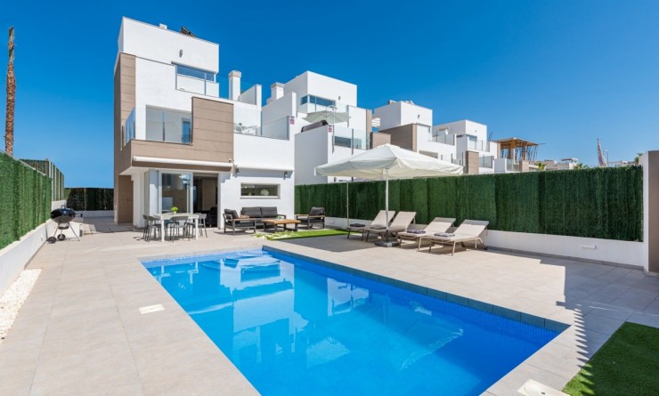 Detached House / Villa - Wederverkoop - Guardamar del Segura - 