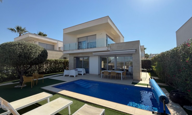 detached_house - Wederverkoop - Orihuela - Costa Blanca Sur