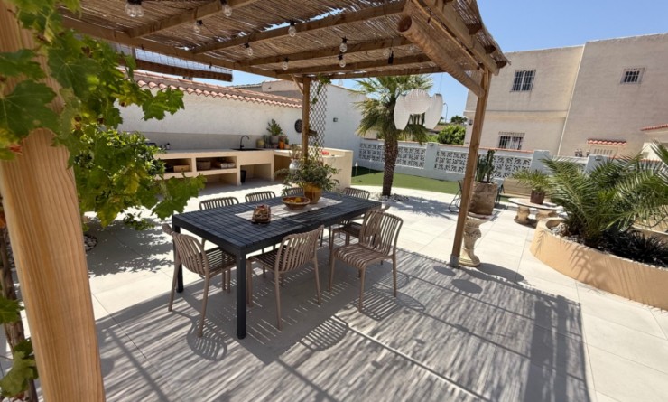 detached_house - Wederverkoop - Torrevieja - Costa Blanca Sur
