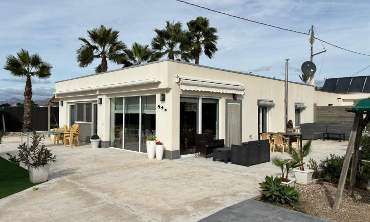 Detached villa - Sale - Crevillente - Crevillente