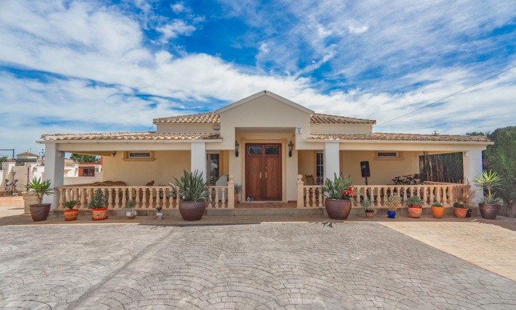 Detached villa - Sale - Las Heredades - Heredades