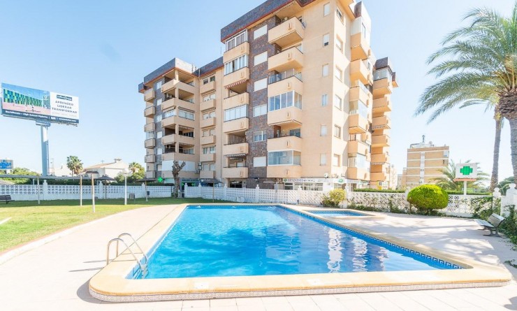 Flat - Sale - Orihuela Costa - La Zenia