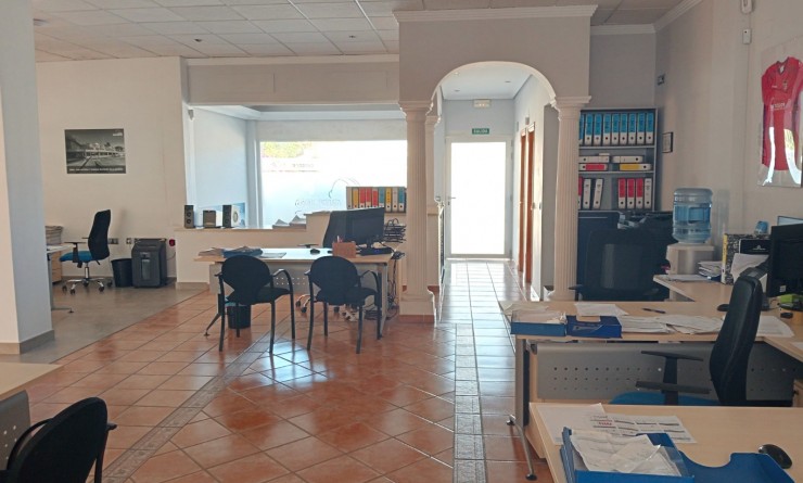 Local - Sale - La Nucía - La Nucía