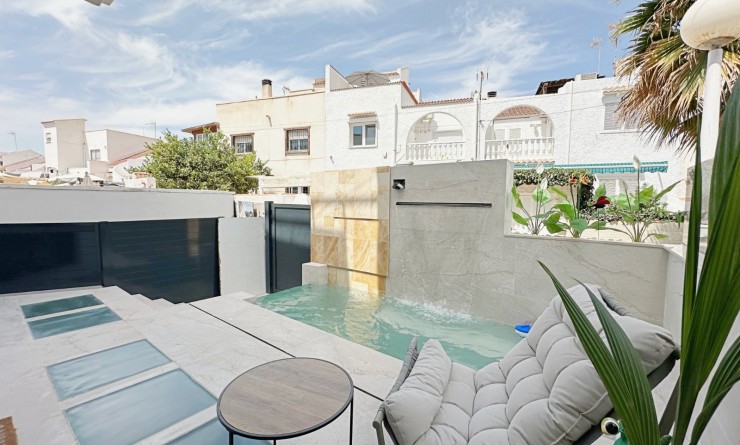 Terraced house / Townhouse - Revente - Torrevieja - Torrevieja - Aguas Nuevas