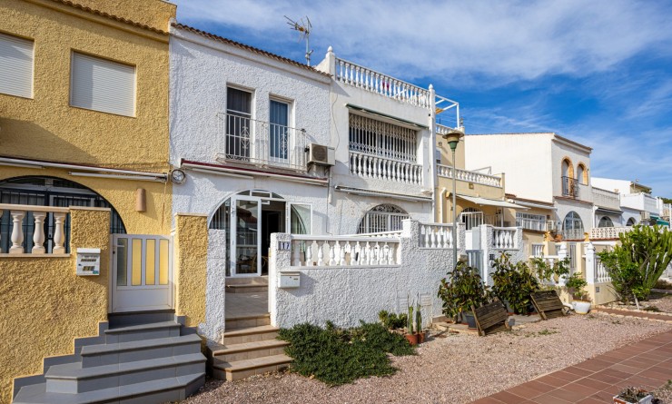 Terraced house / Townhouse - Sale - Torrevieja - La siesta