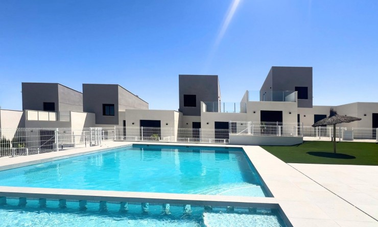 Town House - New Build - BAOS Y MENDIGO - 