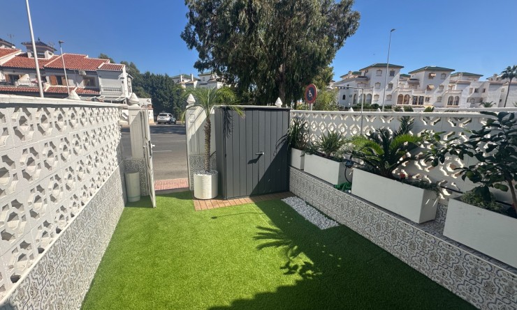 Townhouse - Sale - La Mata - La Mata