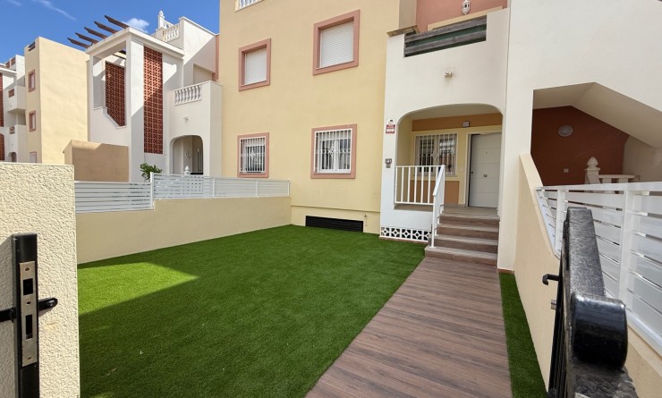 Townhouse - Sale - Orihuela Costa - Cabo roig - La Zenia